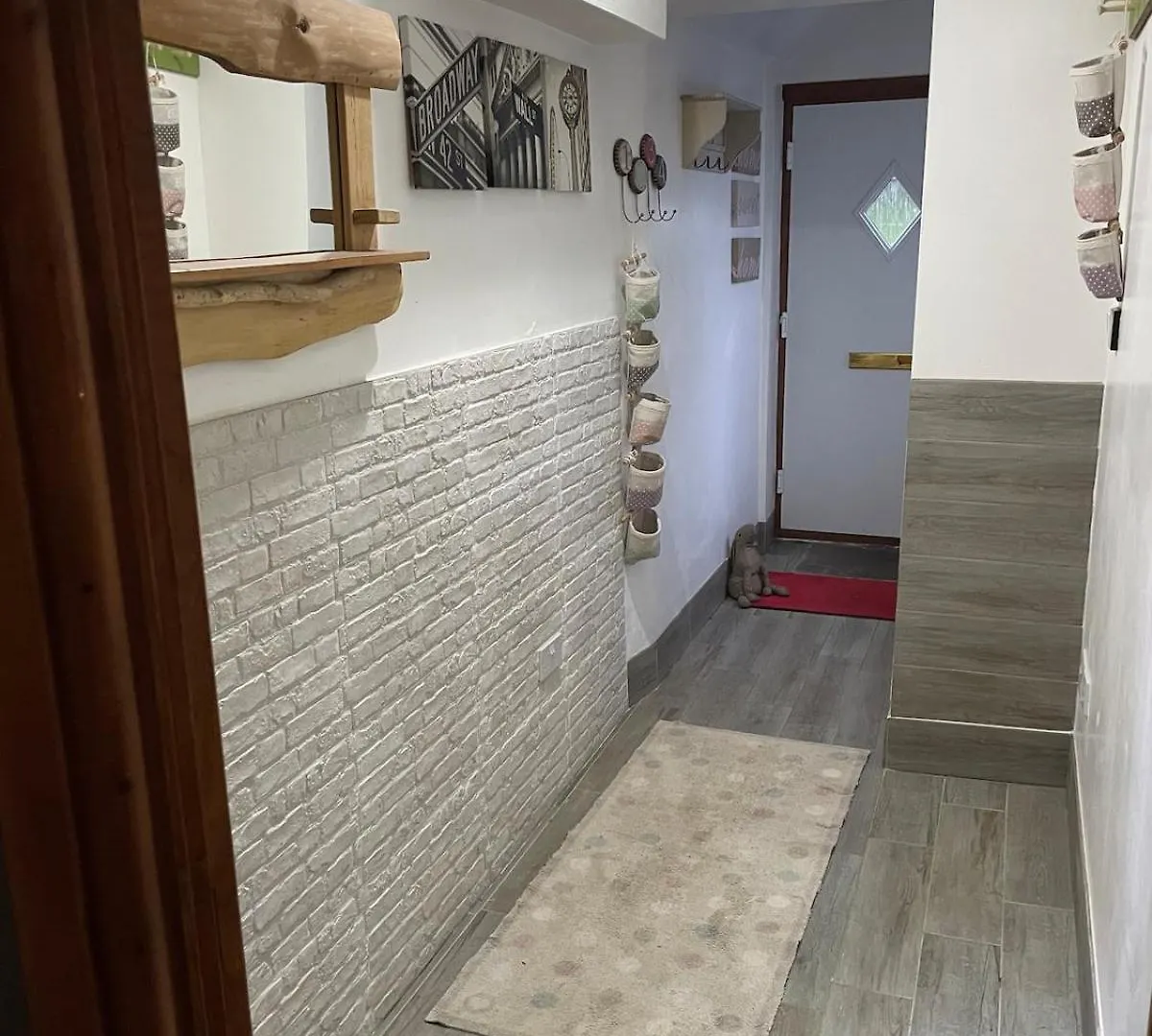 Cosy 4 Bed Cottage With Log Burner, Close To Gower Beaches Dunvant 0*,  United Kingdom