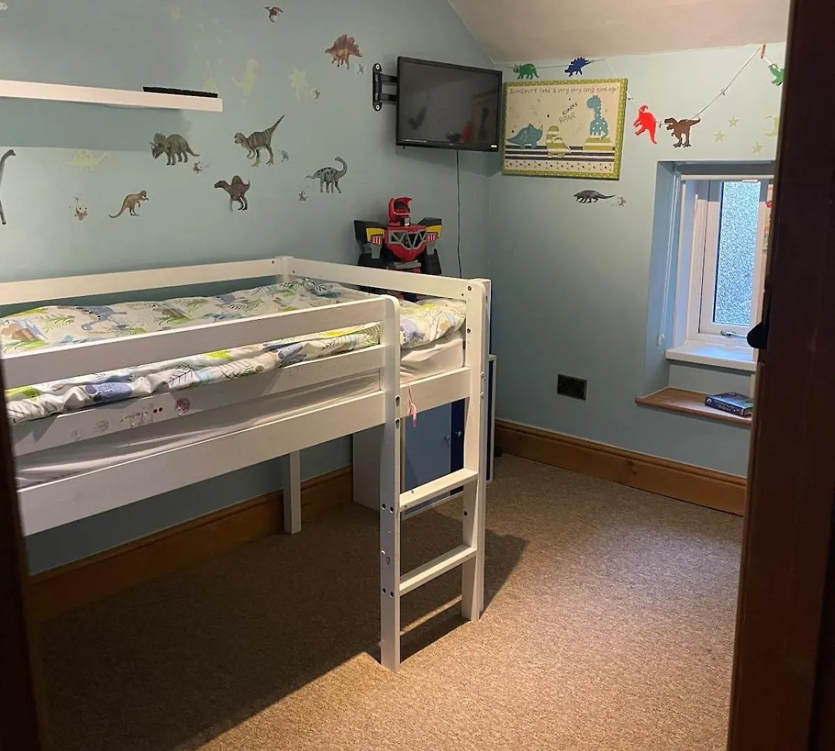 Holiday home Cosy 4 Bed Cottage With Log Burner, Close To Gower Beaches Dunvant United Kingdom