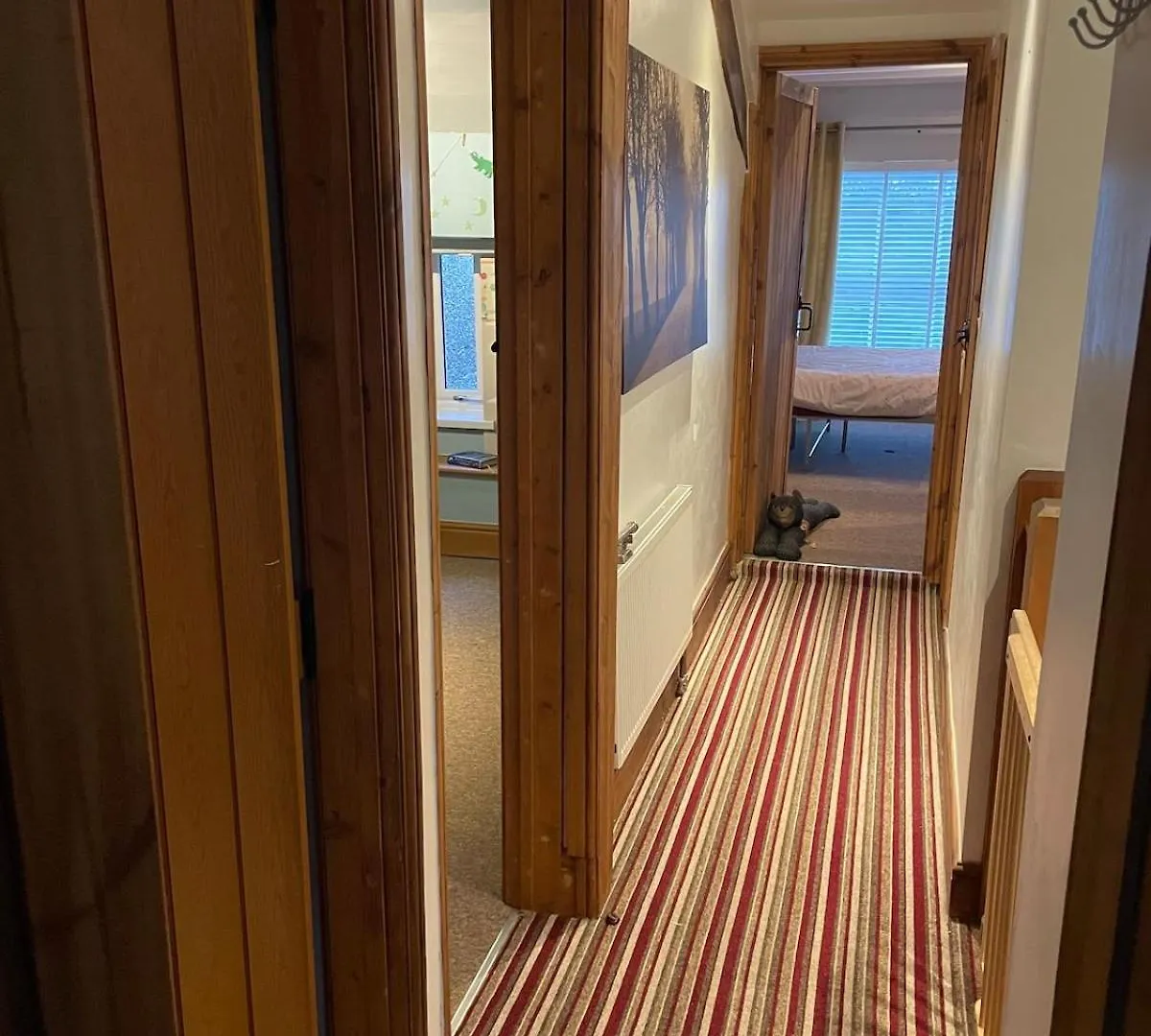 Holiday home Cosy 4 Bed Cottage With Log Burner, Close To Gower Beaches Dunvant United Kingdom
